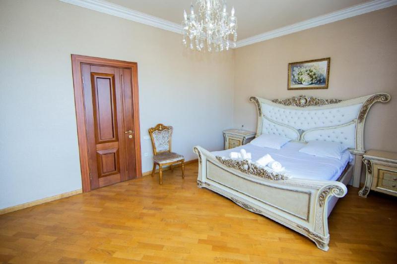 Centre Hotel-Hostel Yerevan Exterior photo