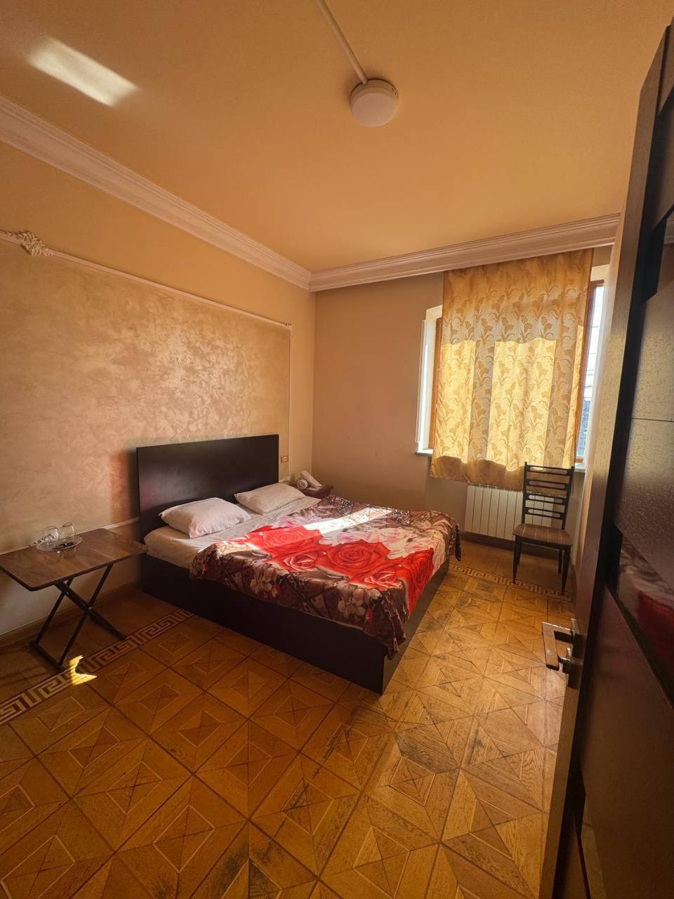 Centre Hotel-Hostel Yerevan Exterior photo